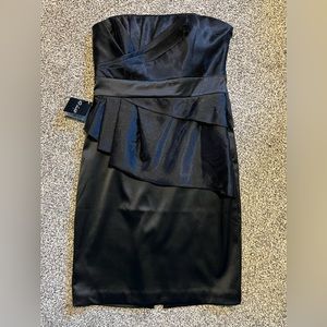 NEW Gorgeous White House Black Market Dress (Size 8)